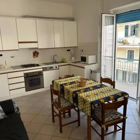 Casa Marina - Appartamento Moneglia